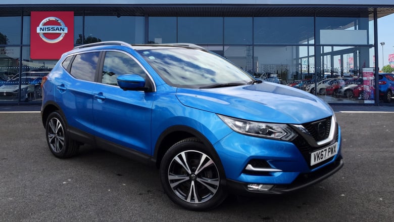 Buy Online Nissan Qashqai 15 Dci N Connecta Glass Roof Pack 5dr